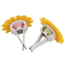 Load image into Gallery viewer, Car Sunflower Air Conditioner Outlet Clip Air Freshener is Suitable for All Cars

